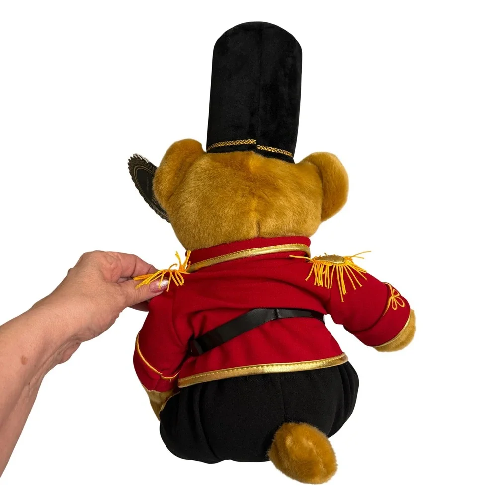 FAO Schwarz Soldier Teddy Bear Plush Red Uniform Toy Soldier‎ 15 inch NWT